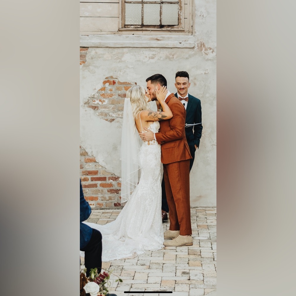 Giselle fingertip wedding veil